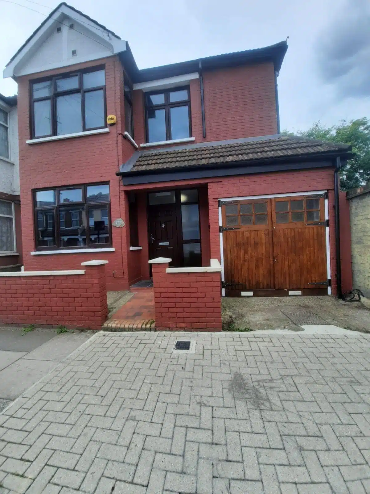 Rosebery Avenue supported living accommodation - 6 bedroom house by Arthur Morrison Care Services