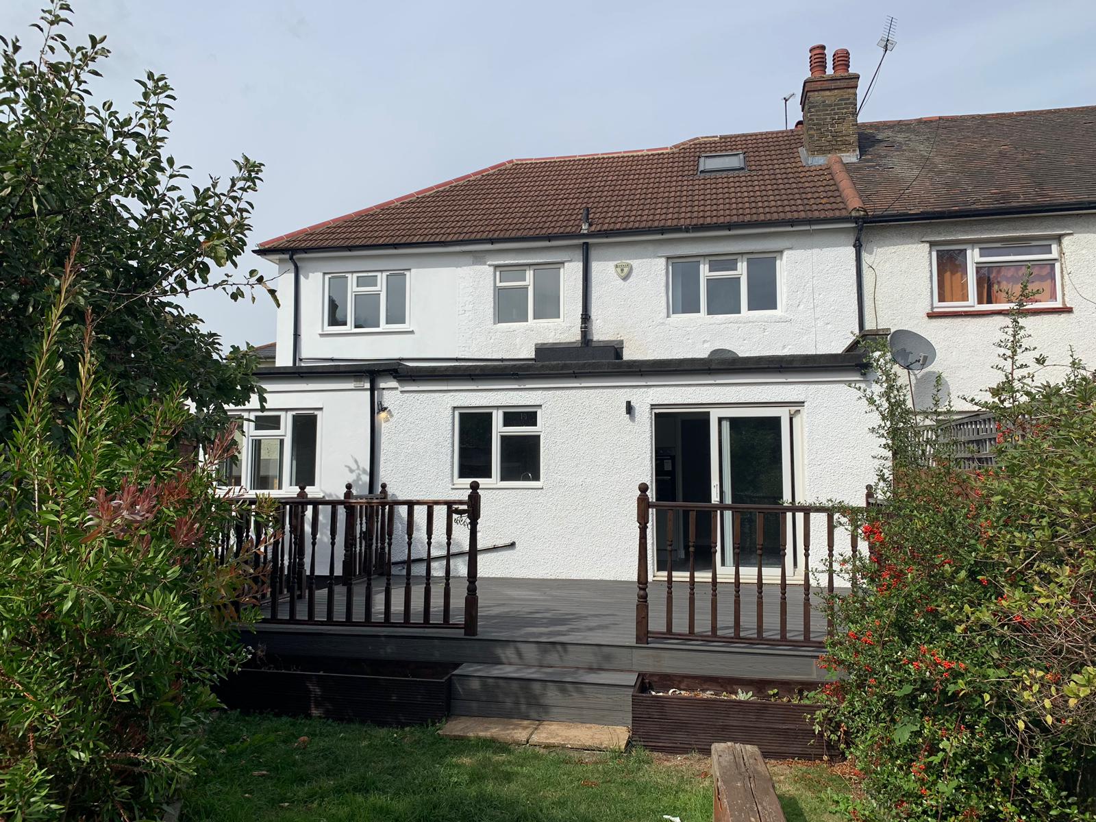 Rosebery Avenue rear garden and decking